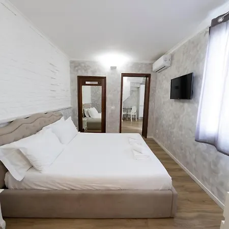 Domus Augustea - 2 Floor *