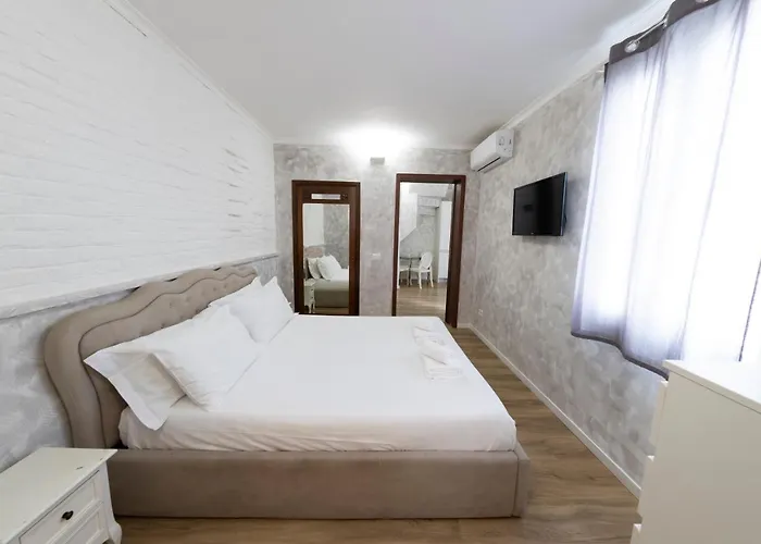 Domus Augustea - 2 Floor *