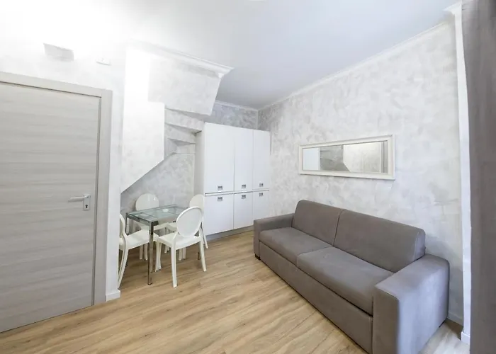 Domus Augustea - 2 Floor Апартаменты *