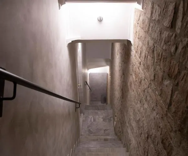 Domus Augustea - 2 Floor Апартаменты *